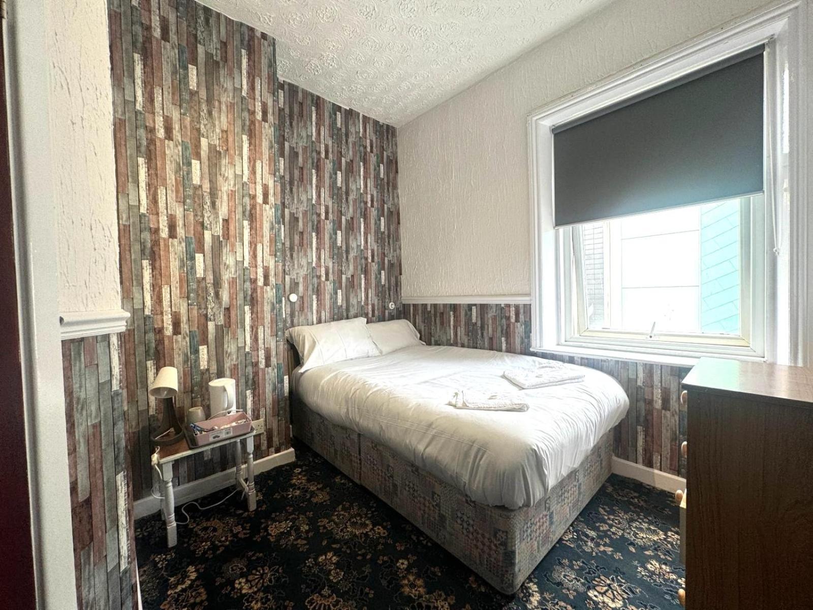 Tower Road Guest house Blackpool